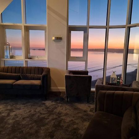 The Panoramic - The Finest Apartment In The City - By Tifa Stays سوانسي المظهر الخارجي الصورة